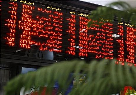 دولت هیچ‌گونه حمایت عملی از بورس ندارد 