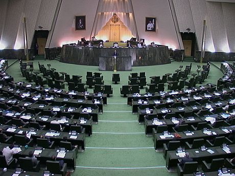 اصلاح قانون مبارزه با قاچاق کالا و ارز در دستور کار مجلس قرار گرفت