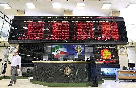 نوسان نرخ بازدهی سهام در ایران بالا و  نامعقول است