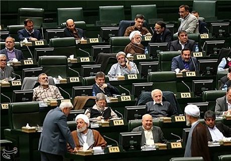 ۳۰ درصد معوقات بانکی مربوط به بدهکاران دانه درشت است 