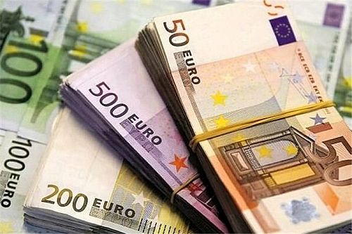  قیمت دلار و یورو در مرکز مبادله ایران؛ شنبه ۱۱ آذر 