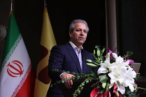 جذب منابع و مولد سازی دارایی ها؛ اولویت اصلی مدیرعامل بانک آینده