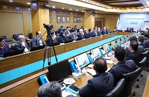 نشست هم‌اندیشی مدیران صف و ستاد بانک دی برگزار شد
