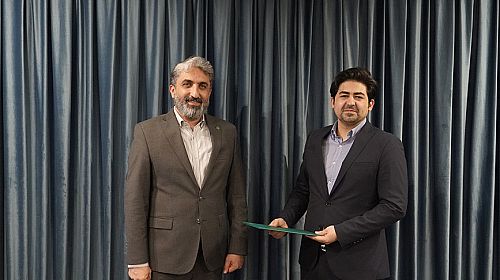  رضا حیدری مدیرعامل هلدینگ فناوری اطلاعات نگاه شد