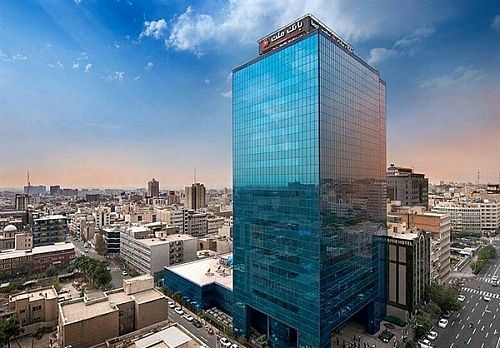 بانک ملت رسما 710.000 میلیارد ریالی شد