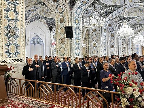  آیین بزرگداشت شهید جمهور با حضور مدیرعامل و مدیران بانک مسکن در حرم مطهر رضوی