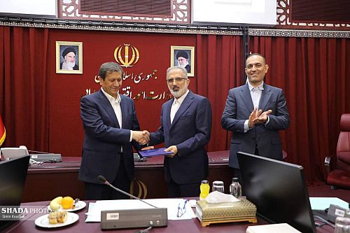  اعطای حکم مدیرعامل بانک مسکن از سوی وزیر امور اقتصادی و دارایی
