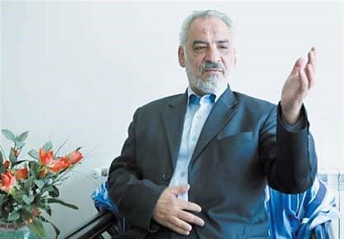 اخلال در بازار دلار راهبرد دشمن است