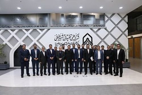  بازدید مدیرعامل بانک سپه از پارک علم و فناوری دانشگاه جامع امام حسین (ع)
