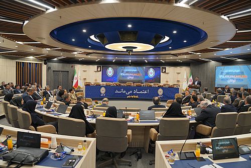 مدیریت موفق نقدینگی بانک ملی ایران در سال 1403