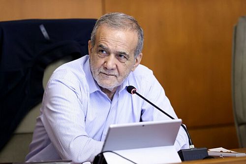 پزشکیان: قطع برق بخش‌های تولیدی و صنایع آخرین انتخاب است