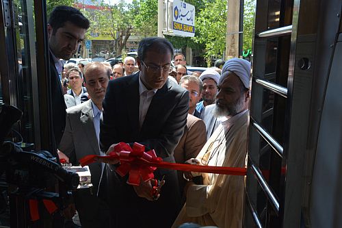  شعبه ارزی- ریالی بانک سینا در شهر جلفا افتتاح شد 