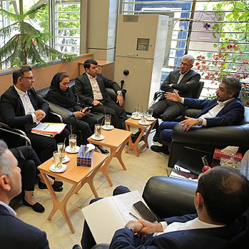 رابطه مشتری با بانک باید برد برد باشد