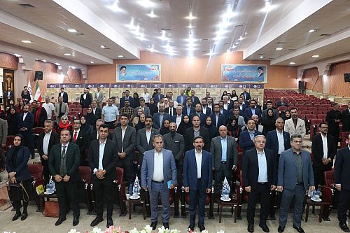 مراسم تقدیر از برترین های فروش جشنواره بیمه های زندگی، آتش سوزی و بابربری برگزار شد