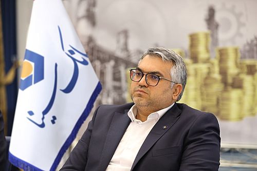  با جلب اعتماد مشتریان، از بانکداری رایج به سمت بانکداری متمایز و نوآور حرکت کنیم 