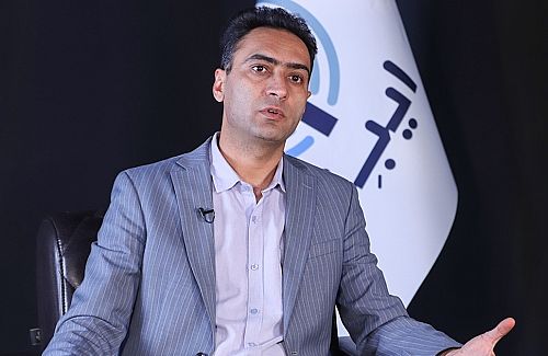 همه تصمیمات بانک مرکزی باید در جهت کنترل تورم باشد