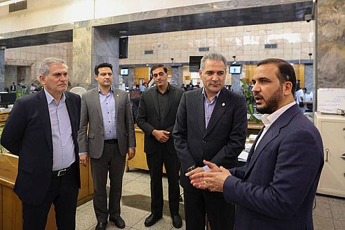تقدیر نماینده مردم اهواز از عملکرد بانک ملی ایران 