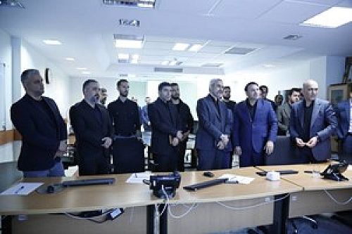 بازدید وزیر اقتصاد از مجموعه بانک سپه 