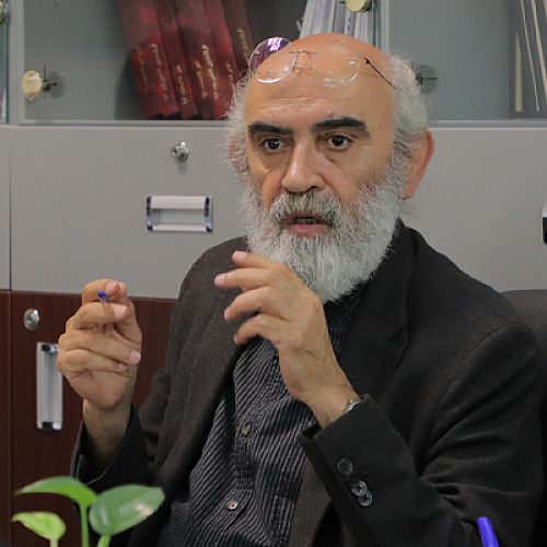 به این سبب که...