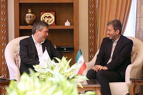 پشتوانه ۹۰ ساله بیمه ایران؛ امنیت اقتصادی سرمایه‌گذاران اصفهان