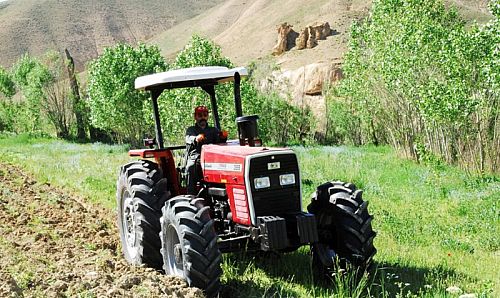 خبری خوب برای کشاورزان ؛خرید تراکتور آسان می‌شود