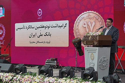 نجارزاده خبر داد: تدوین آیین نامه های جدید برای بهبود معیشت همکاران