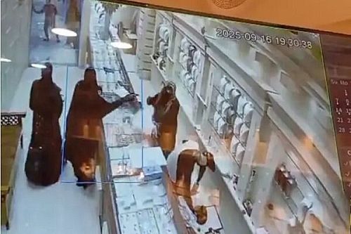 دستگیری سارقان طلافروشی قشم در کمتر از یک هفته؛ ۸ کیلو طلا کشف شد
