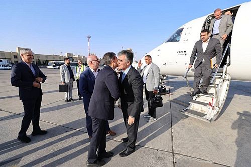 رئیس‌کل بانک مرکزی وارد اصفهان شد