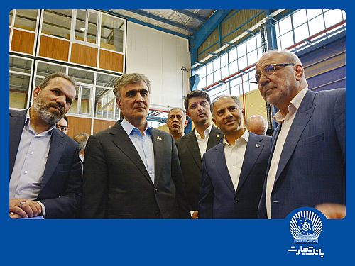 دکتر فرزین: انرژی خورشیدی از مهم‌ترین اولویت‌های رئیس‌جمهور است