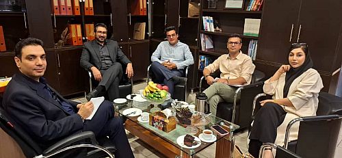 نشست سرپرست استان فارس بیمه نوین با انجمن صنفی نمایندگان