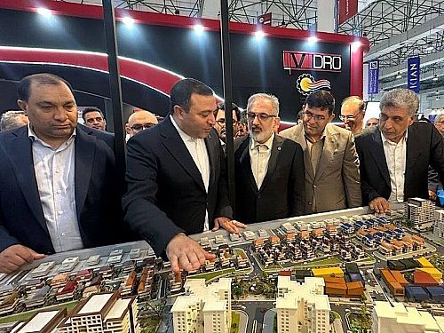 بازدید مدیرعامل بانک مسکن از غرفه‌های نمایشگاه کیش اینوکس ۲۰۲۵ در نخستین روز برگزاری این رویداد