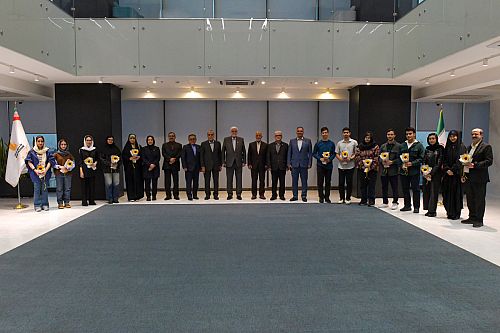  بانک پاسارگاد برای هجدهمین سال متوالی از رتبه‌های برتر کنکور سراسری تقدیر کرد 