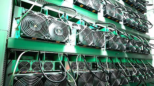 بدترین بحران تاریخی سود ماینرهای بیت‌کوین