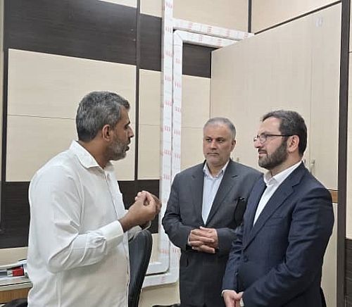 بازدید سرزده مدیرعامل بانک کشاورزی از شعبه جاسک