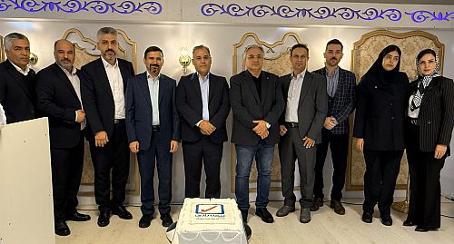 آئین اختتامیه نخستین لیگ ستارگان فروش شعب بیمه رازی