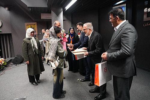 تقدیر از برترین‌های کنکور سراسری خانواده بانک مسکن در آیین گرامیداشت روز زن