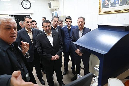 پشتیبان اقتصاد و تولید هستیم