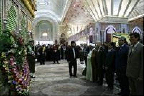 کارکنان بانک کشاورزی با آرمان های بنیانگذار جمهوری اسلامی تجدید میثاق کردند