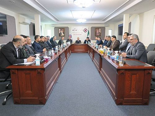 برگزاری نشست های صمیمی هیأت سرپرستی بانک ایران زمین با کارکنان واحدهای ستادی