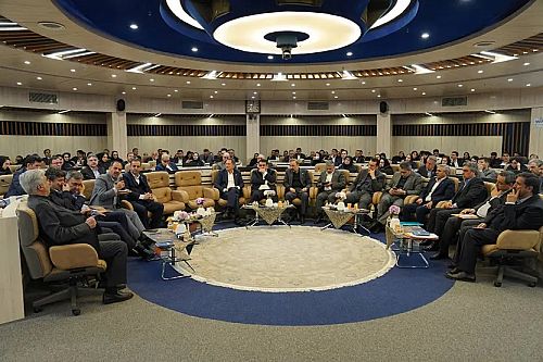 نجارزاده: بانک ملی ایران با انسجام سازمانی به استقبال اهداف توسعه‌ای می‌رود