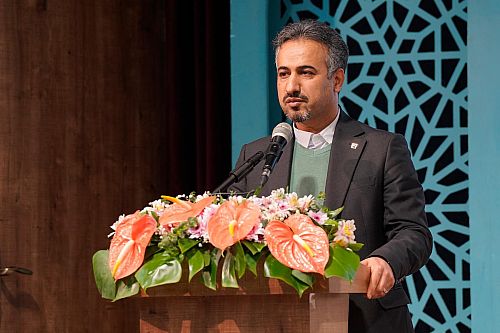 روح‌الله قاسمیان: آوای تلاوت قرآن کریم در فضای کاری کارکنان بانک مسکن طنین‌انداز می‌شود