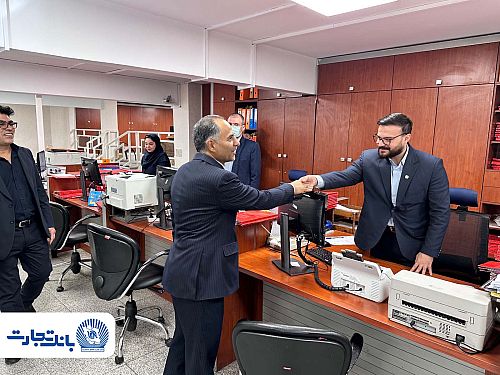 شعبه ارزی- ریالی چهار راه پارک میزبان مدیرعامل