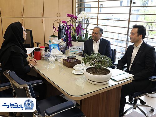 بازدید مدیرعامل بانک تجارت از شعب تهران در اولین روزهای کاری سال 1405