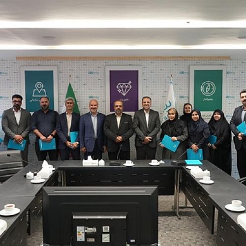 برگزاری مراسم اهدای جوایز بیمه دی به برندگان مسابقه عکاسی راهپیمایی یوم الله ۲۲ بهمن