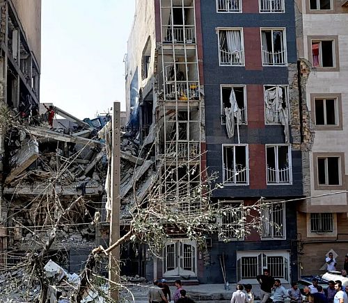 تعمیر حدود ۳۳ واحد مسکونی آسیب دیده در جنگ