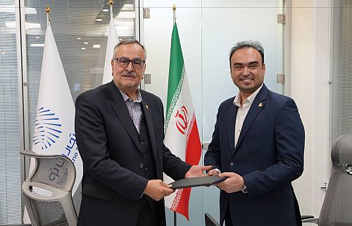 در یازدهمین سالگرد تأسیس بیمه تجارت‌نو از بیمه‌نامه «زندگی‌نو» رونمایی شد