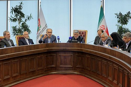 از میانه اسفندماه بررسی‌ها برای ارزیابی شرایط بازگشایی بازار سهام آغاز شد، اما..