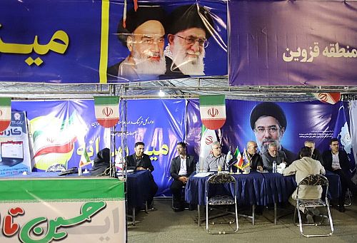 «همراه با مردم؛ پابرجا در میدان»؛ حضور مدیران بانک سپه در اجتماعات حماسی برای پاسخگویی به دغدغه‌ها و پرسش‌های هموطنان