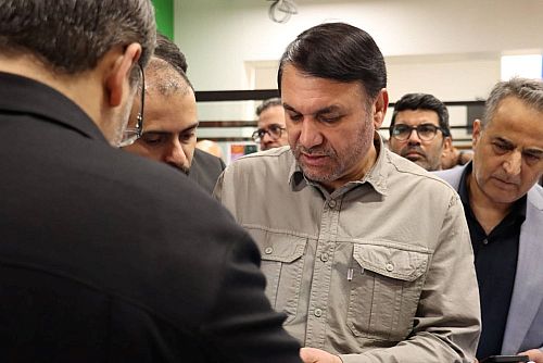 مدیرعامل بانک سپه در بازدید از کارخانه نوآوری و هوش دیجیتال بانک سپه و شرکت امید بوم: