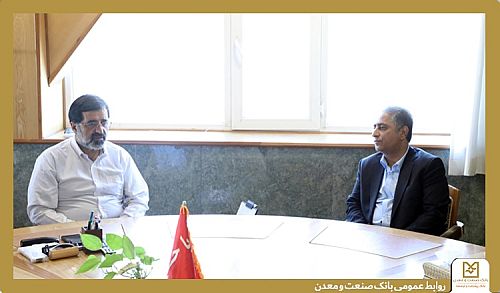 استاندار قم: بانک صنعت و معدن، حامی و شریک قابل اطمینان تولیدکنندگان است